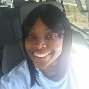 Meet your Posher, Alicia